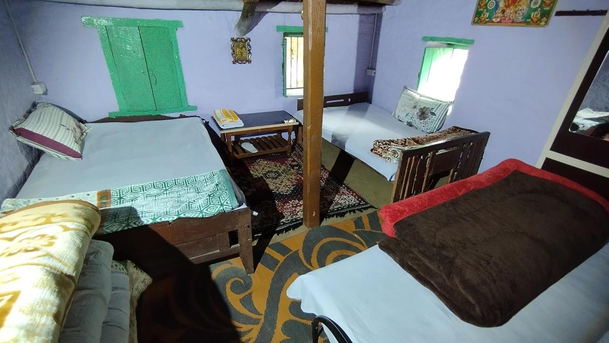 Dwarahat Village Farmstay- Babaji'S Cave Номер фото