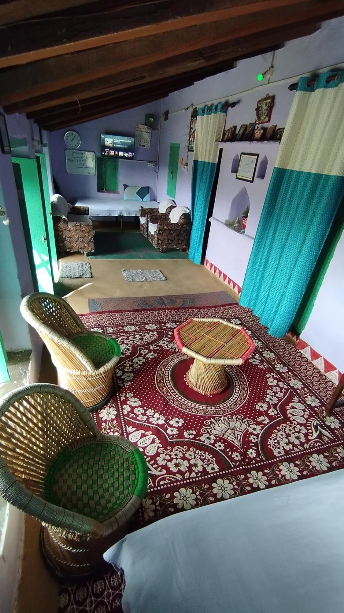 Dwarahat Village Farmstay- Babaji'S Cave Номер фото