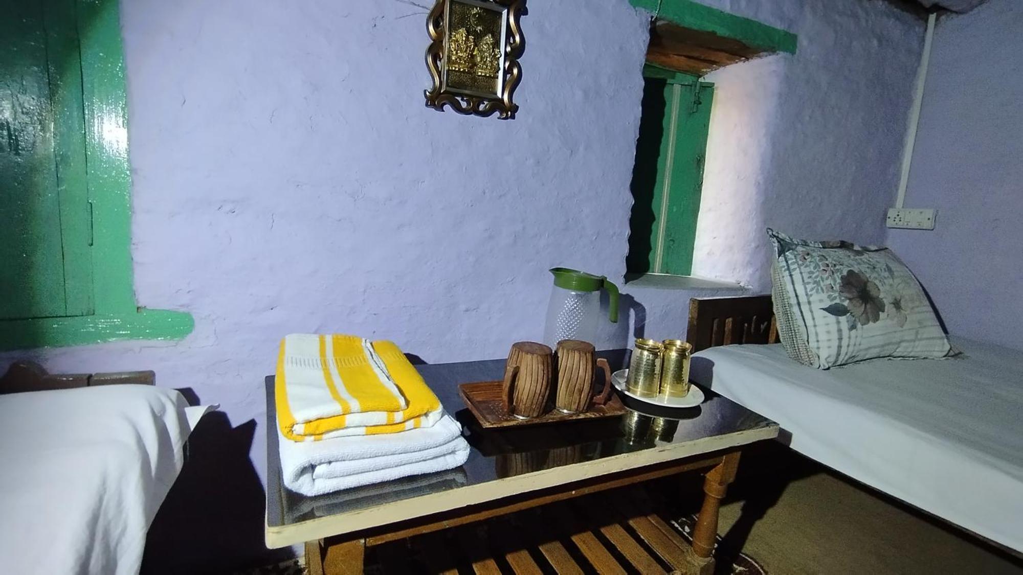 Dwarahat Village Farmstay- Babaji'S Cave Номер фото