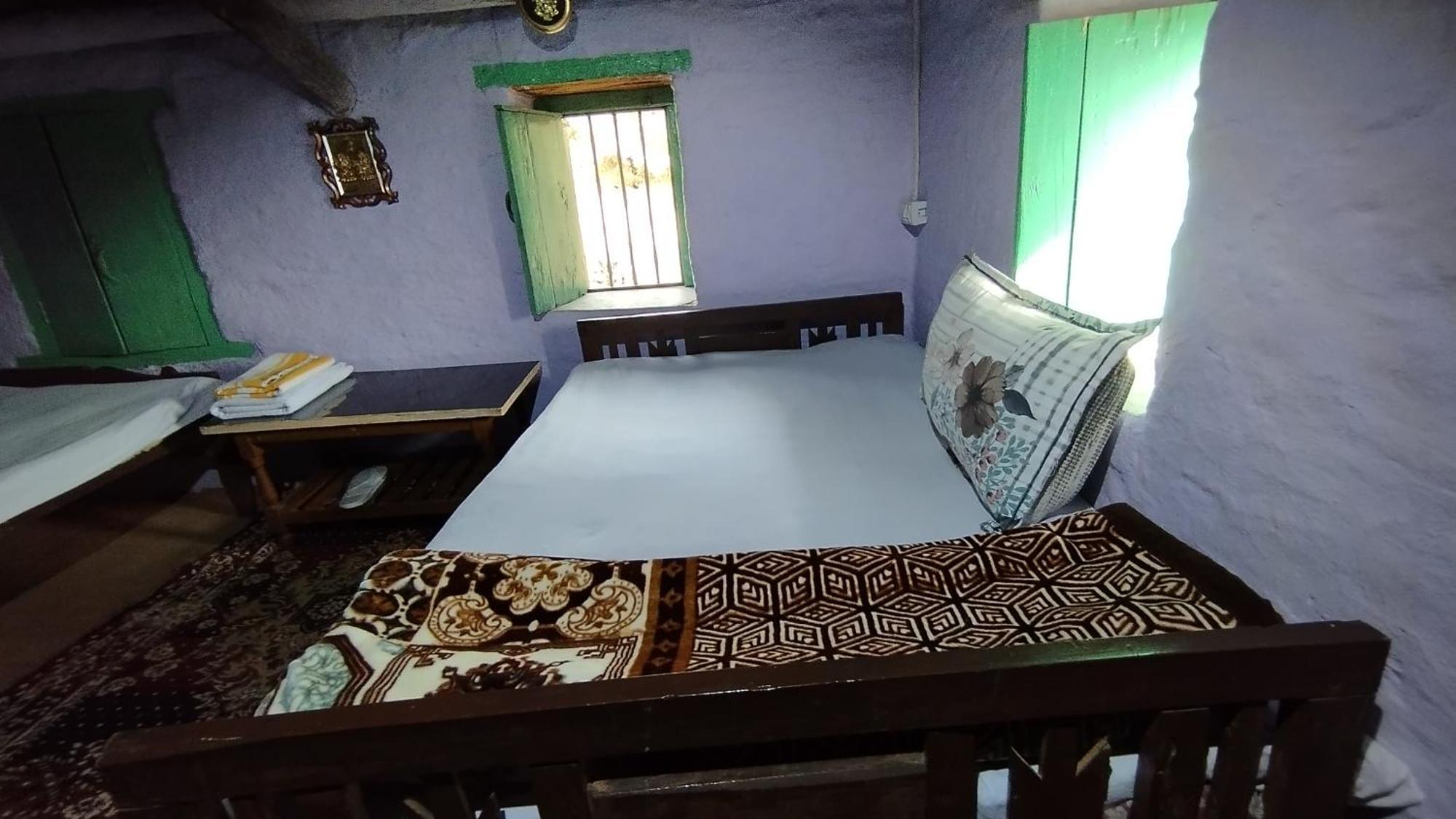 Dwarahat Village Farmstay- Babaji'S Cave Номер фото